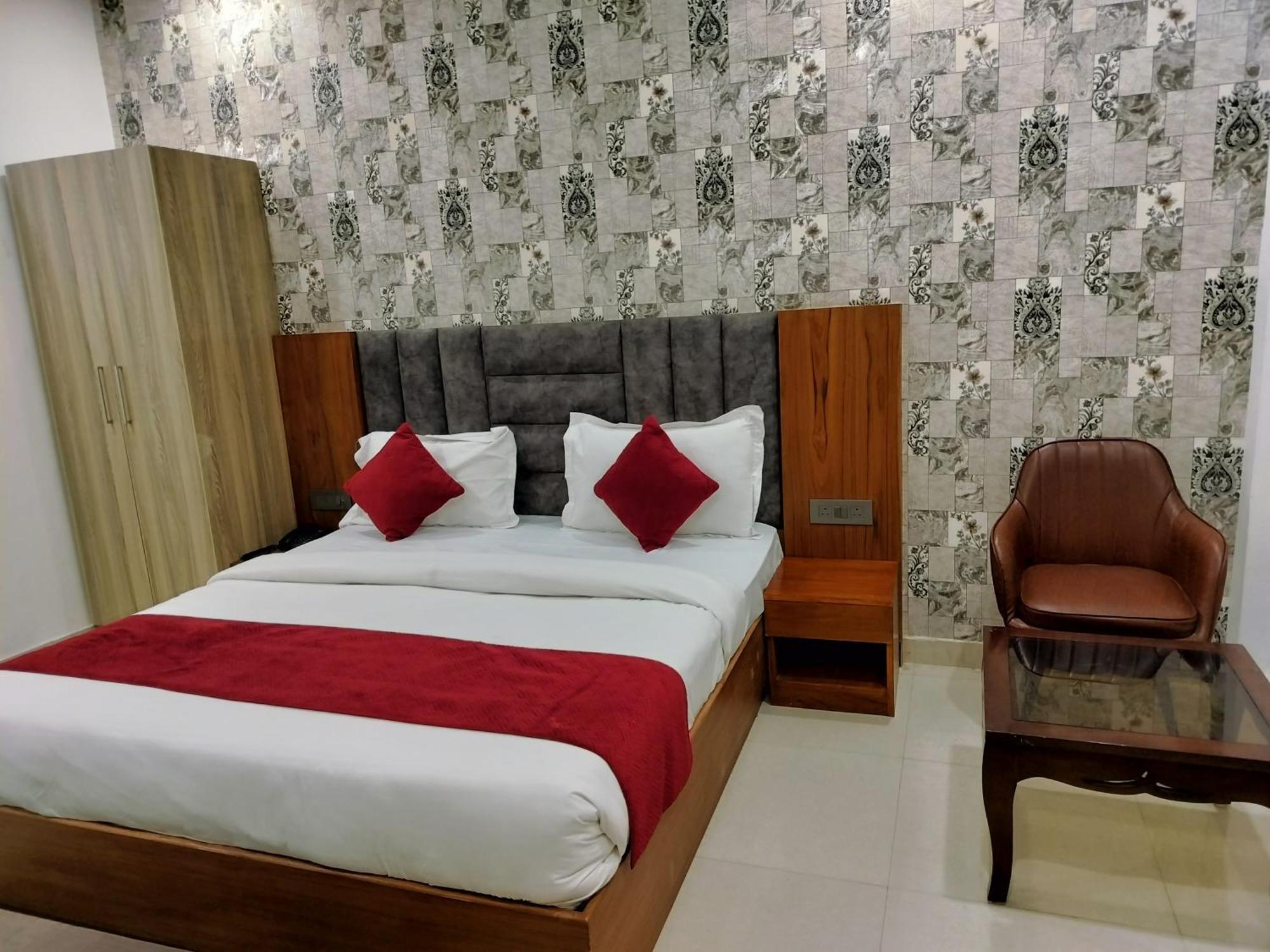 Hotel Lotus At Delhi Airport New Delhi