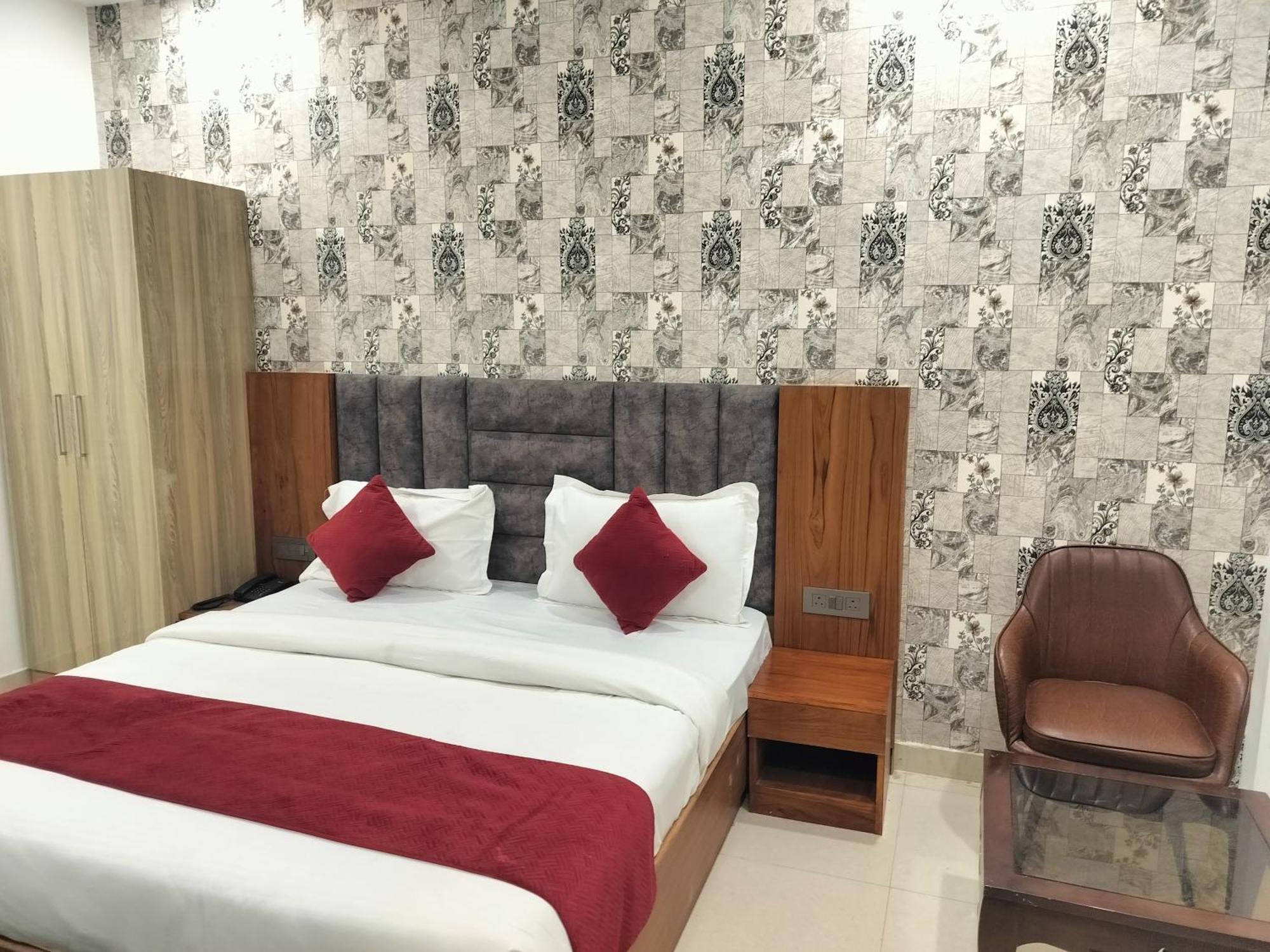 Hotel Lotus At Delhi Airport